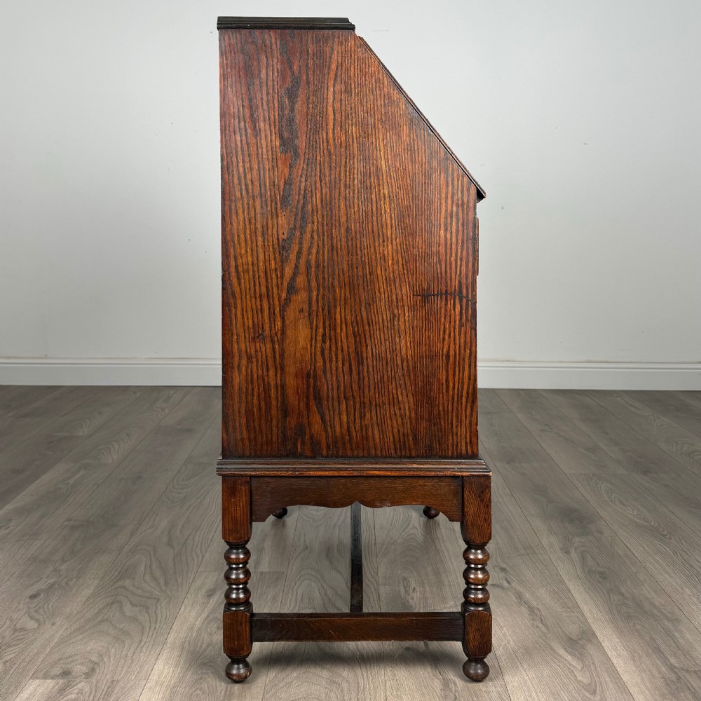  Antique 20th Century Bureau In Oak 
 View X