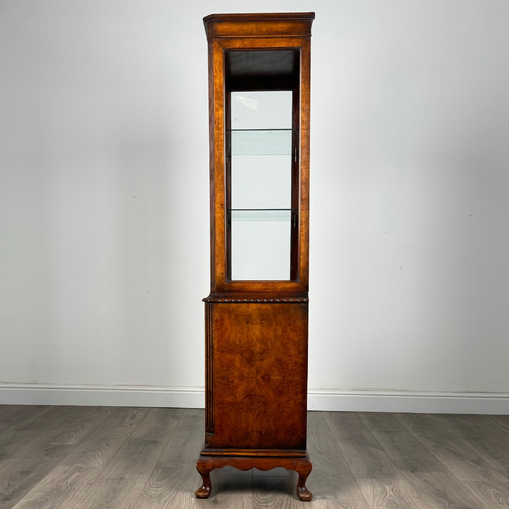 Antique 20th Century Display Cabinet In Walnut 
 View III