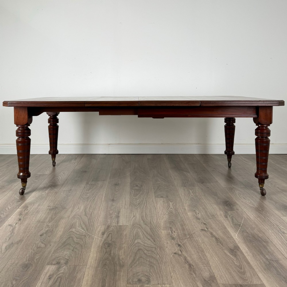 Antique 20th Century Extending Dining Table In Mahogany 
 View III