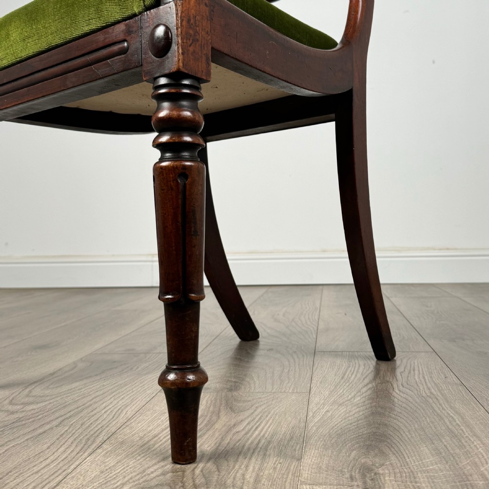 Antique 18th Century Set Of 6 Dining Chair’s In Mahogany 
 View VII