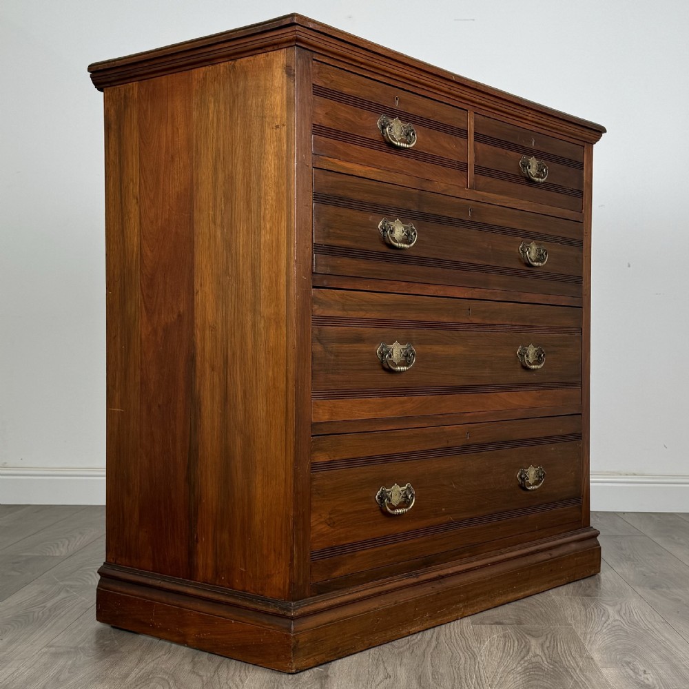  Antique 20th Century Chest Of Drawers In Walnut 
 View VII