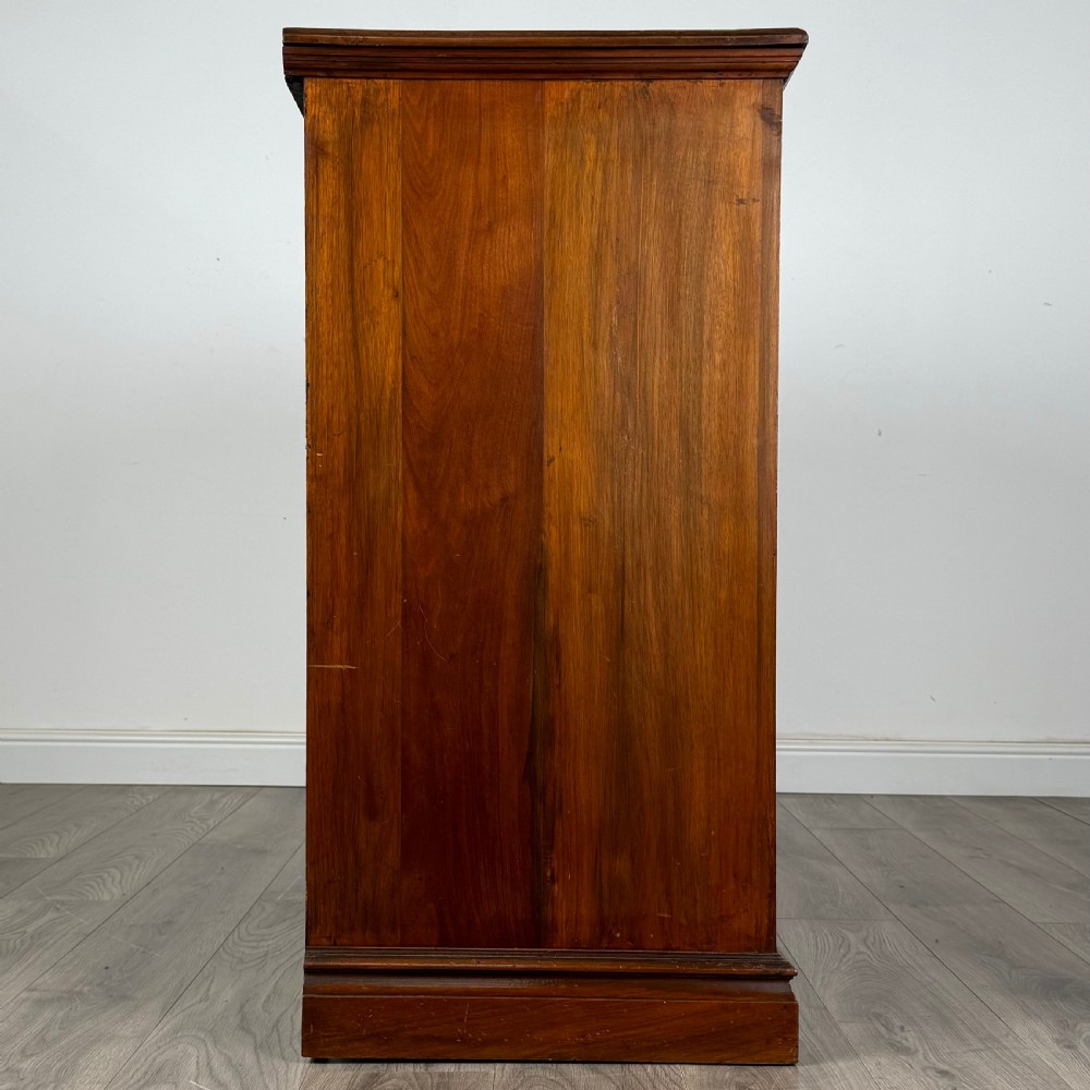  Antique 20th Century Chest Of Drawers In Walnut 
 View X