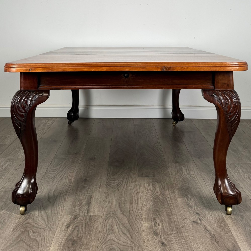Antique 20th Century Dining Table In Mahogany  View III