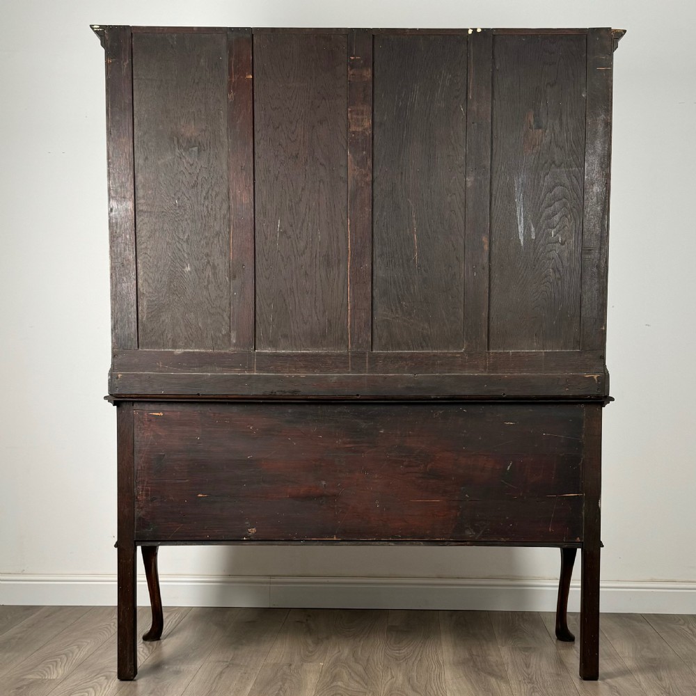 Antique Late 19th Century Queen Anne Style Dresser In Oak 
 View VI