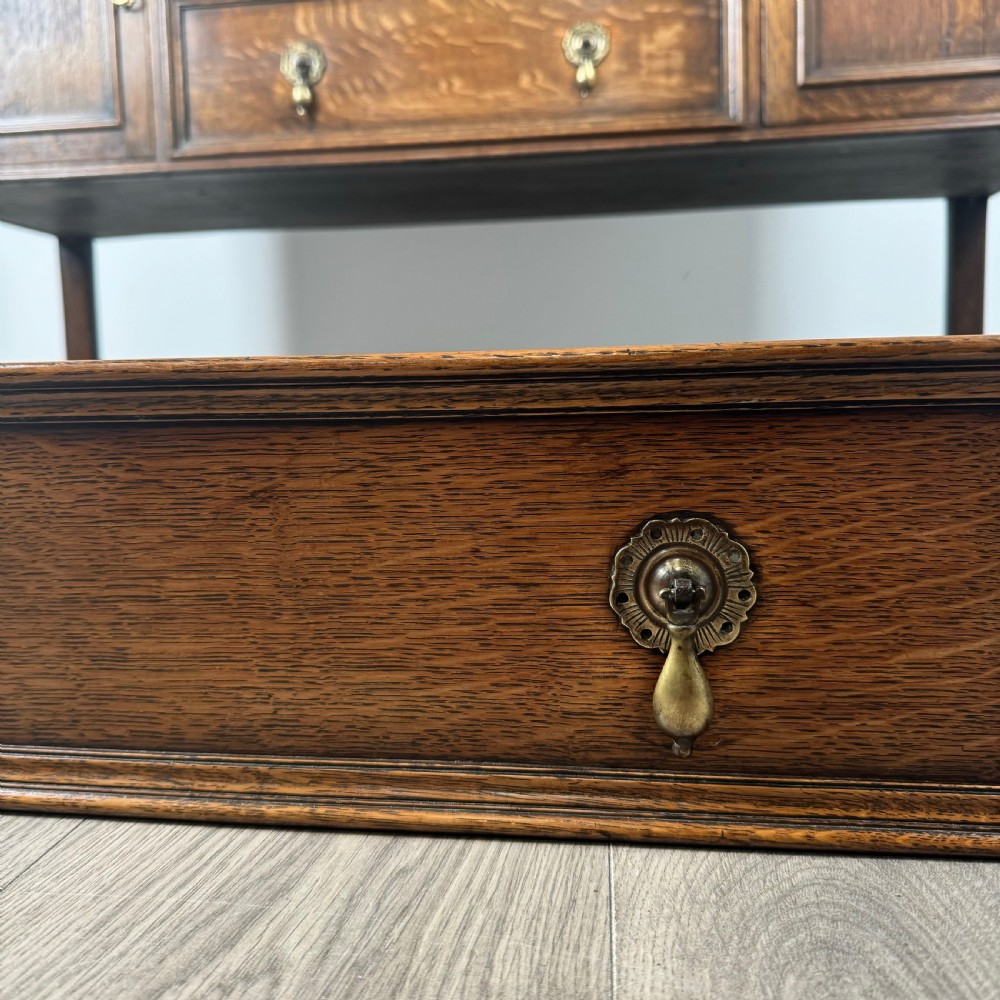 Antique Late 19th Century Queen Anne Style Dresser In Oak 
 View XIII
