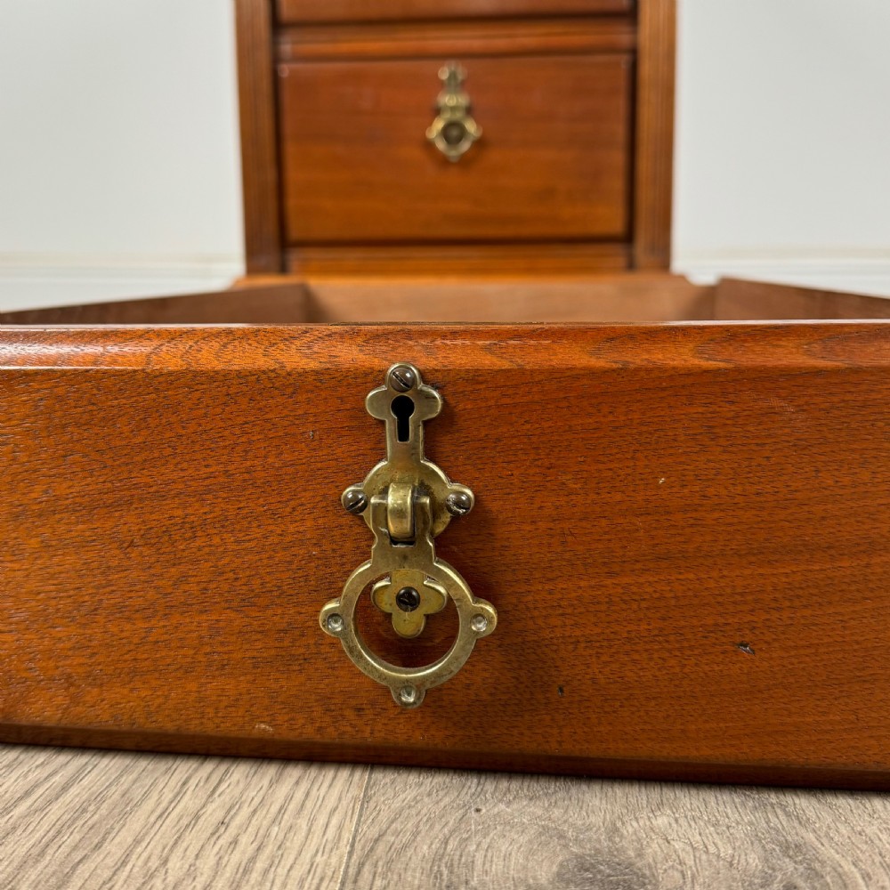 Antique 20th Century Pair Of Bedside Cabinets In Walnut  View XI
