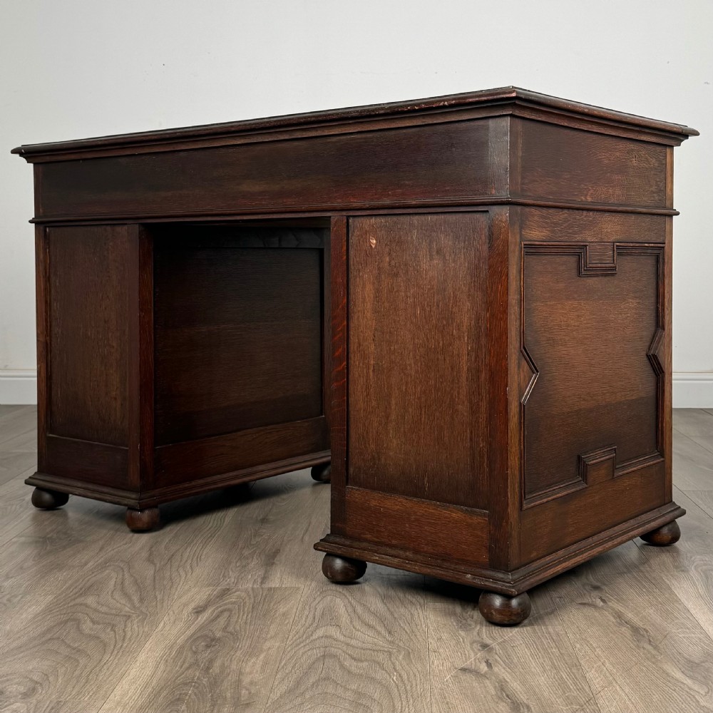 Antique Late 19th Century Jacobean Style Pedestal Desk In Oak  View VI