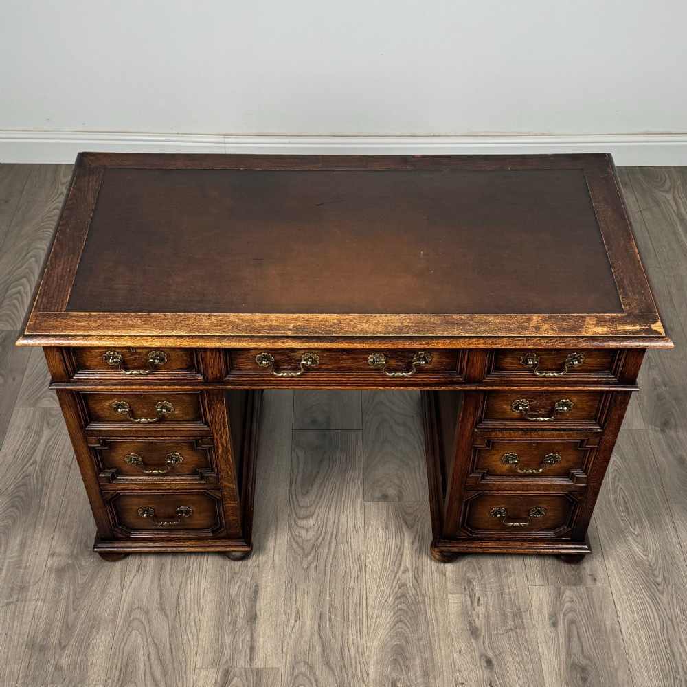 Antique Late 19th Century Jacobean Style Pedestal Desk In Oak  View X