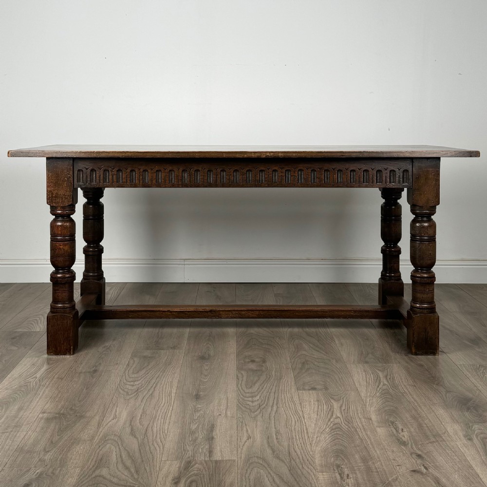  Antique 20th Century Good Quality Dining Table In Oak 
