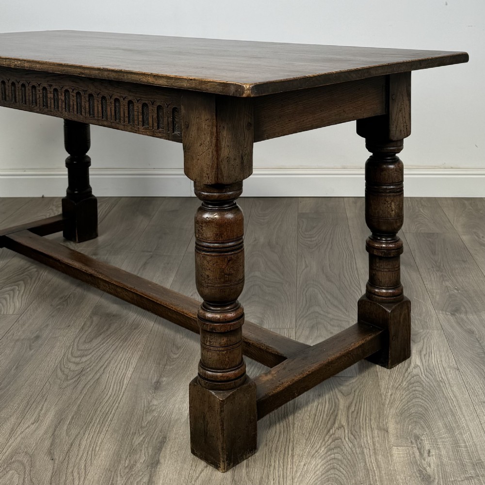  Antique 20th Century Good Quality Dining Table In Oak 
 View IV
