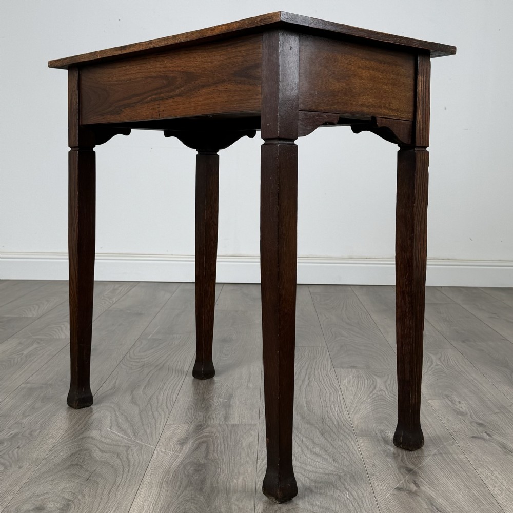  Antique 20th Century Side Table In Oak View VI
