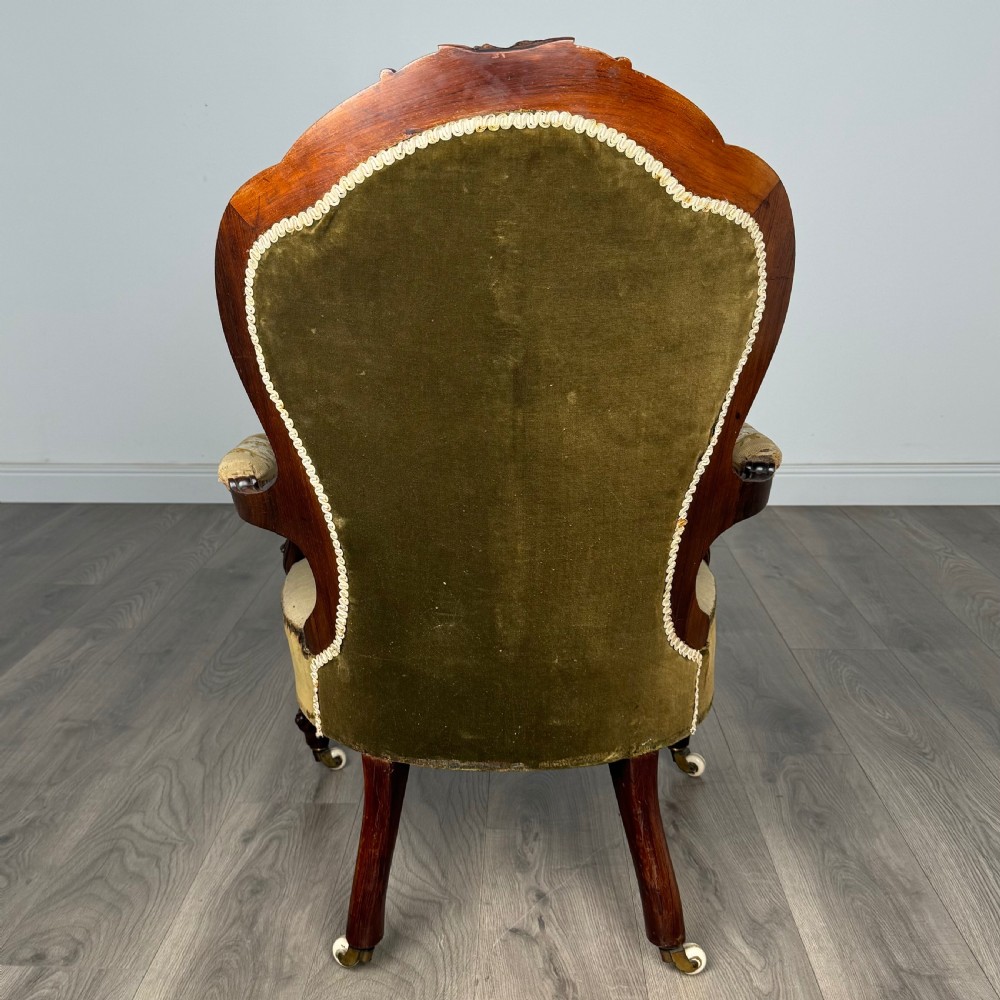 Antique 19th Century Fine Quality Armchair In Walnut 
 View IV