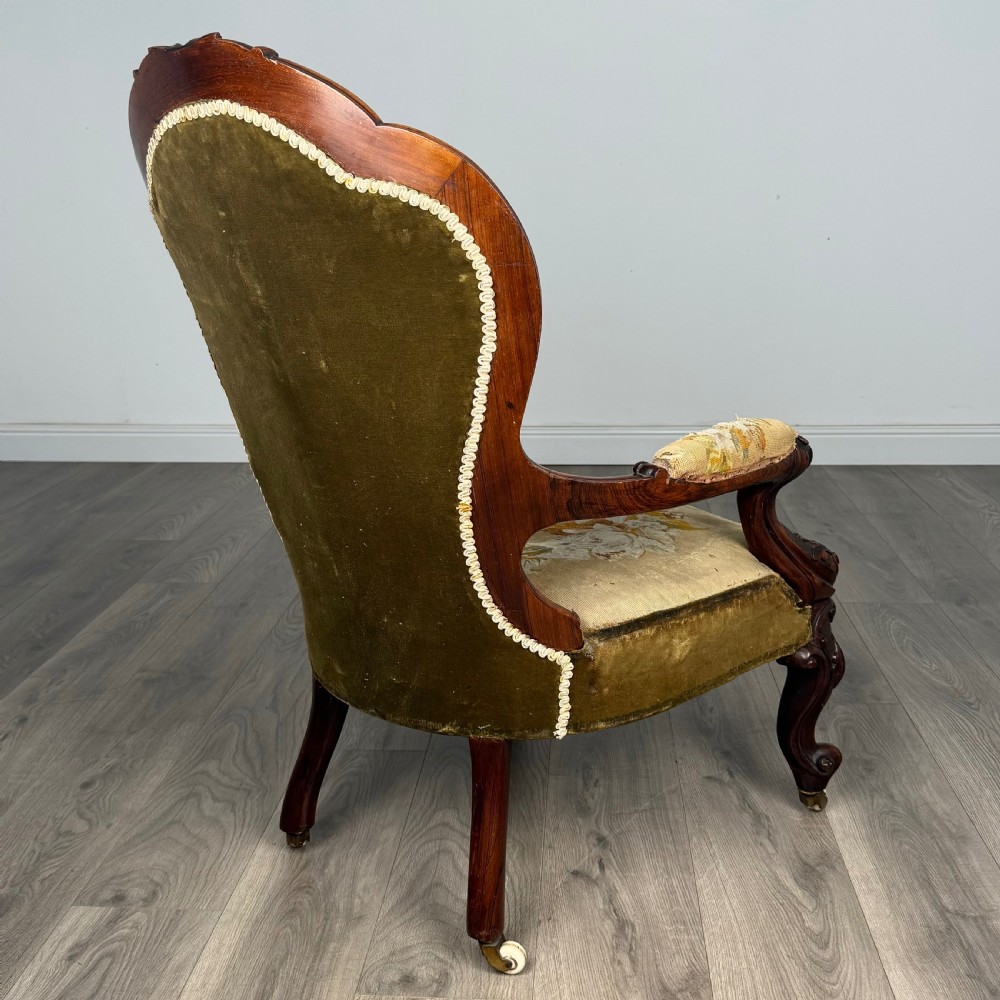 Antique 19th Century Fine Quality Armchair In Walnut 
 View V