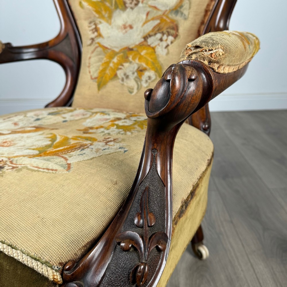 Antique 19th Century Fine Quality Armchair In Walnut 
 View IX