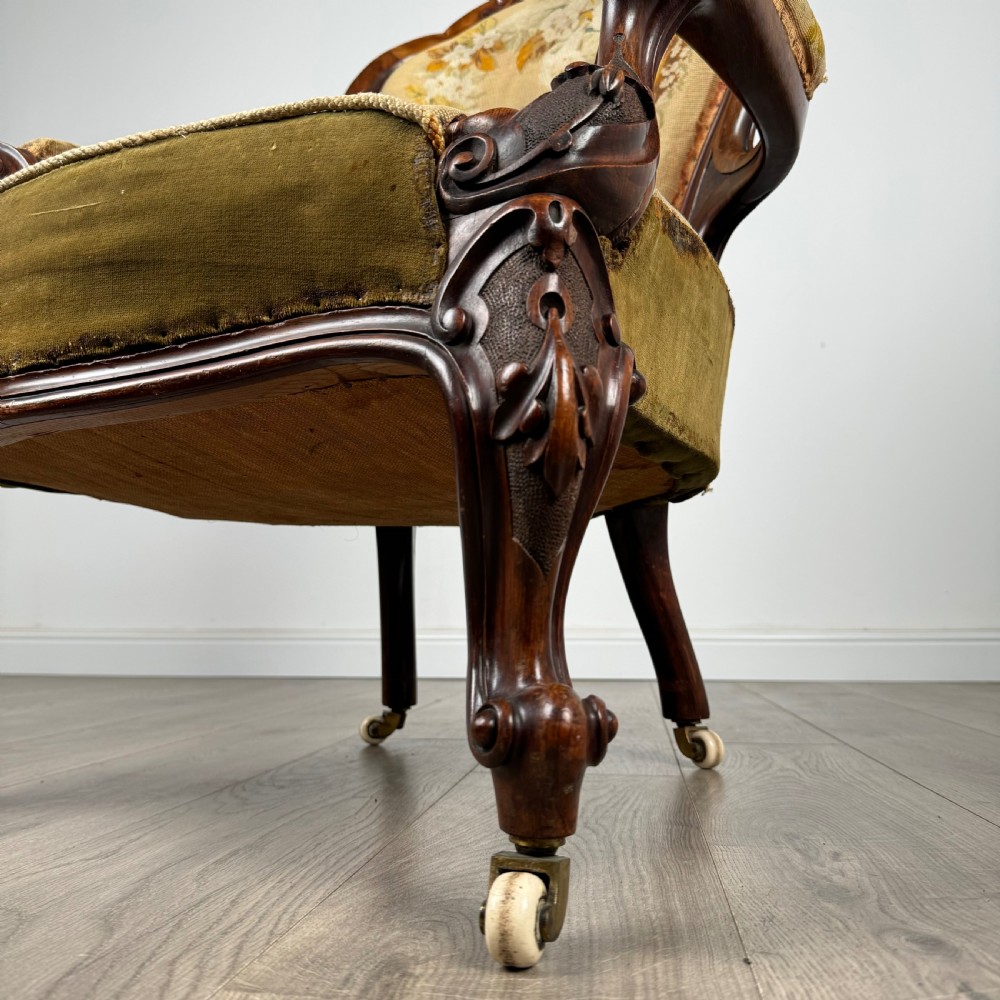 Antique 19th Century Fine Quality Armchair In Walnut 
 View XI
