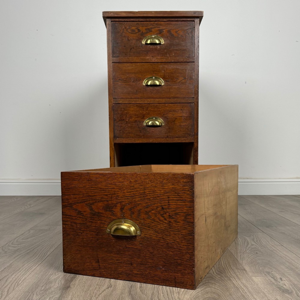  Antique 20th Century Unusual Chest Of Drawers In Oak  View X