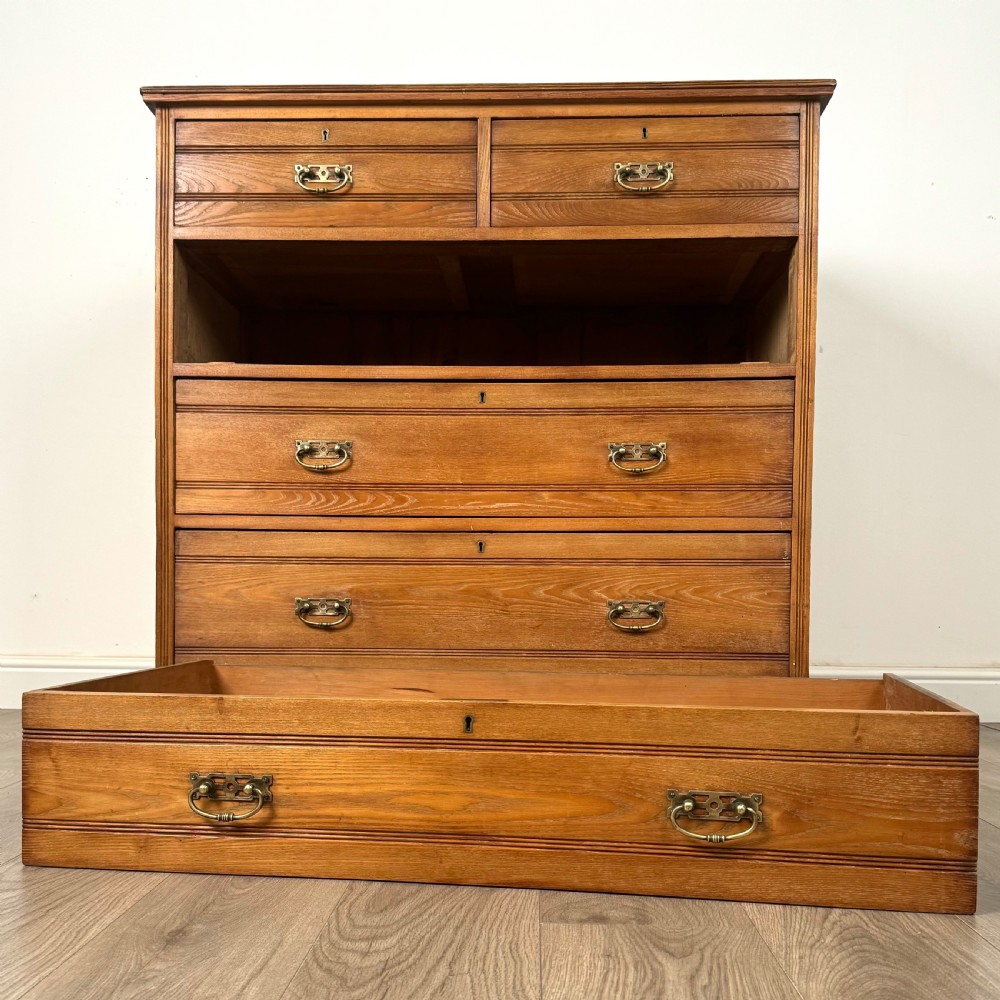 Antique Late 19th Century Chest Of Drawers In Ash  View X