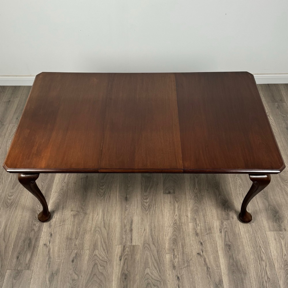  Antique 20th Century Queen Anne Style Dining Table  View XII