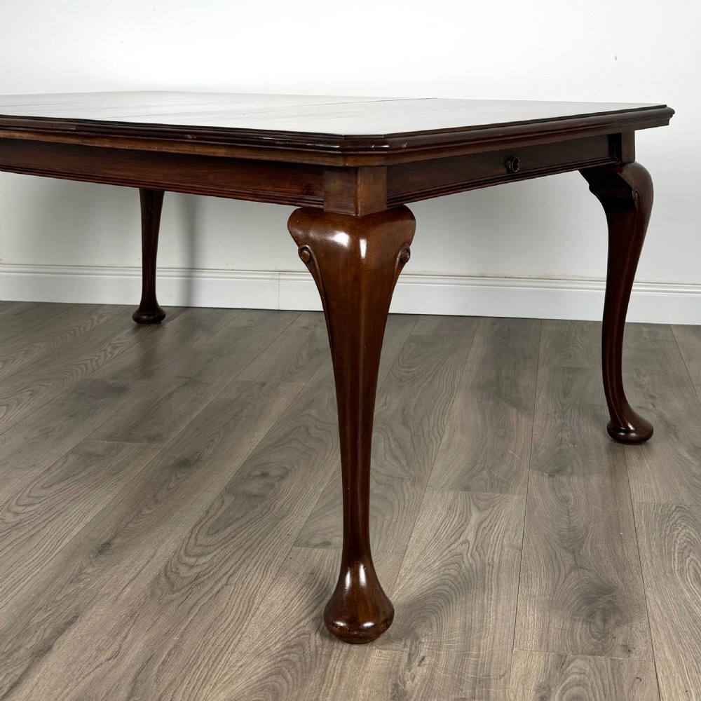  Antique 20th Century Queen Anne Style Dining Table  View XIII