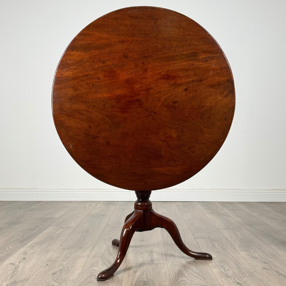 Antique 18th Century Tilt Top Table In Mahogany 
 View II