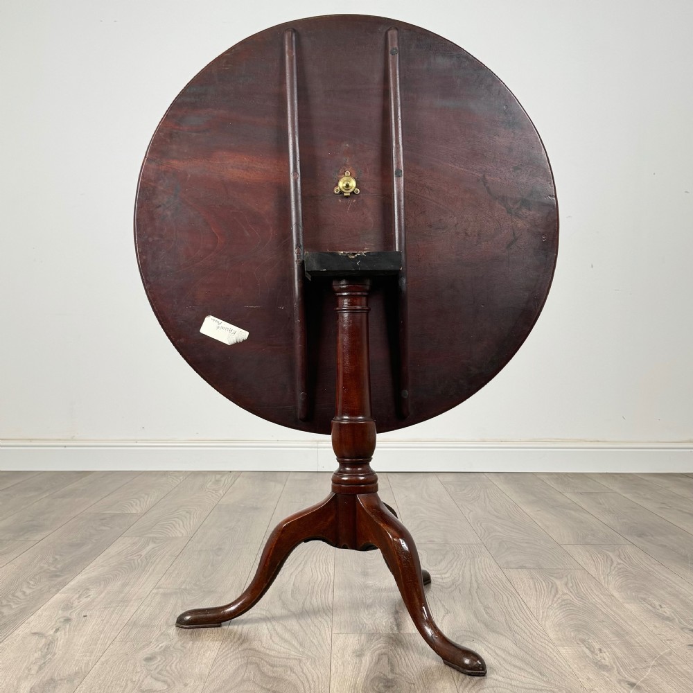 Antique 18th Century Tilt Top Table In Mahogany 
 View III
