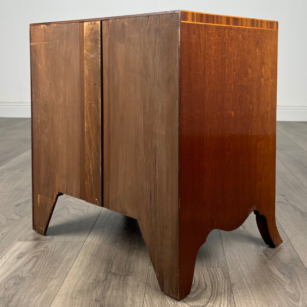 Antique Small 20th Century Chest Of Drawers In Mahogany 
 View VI
