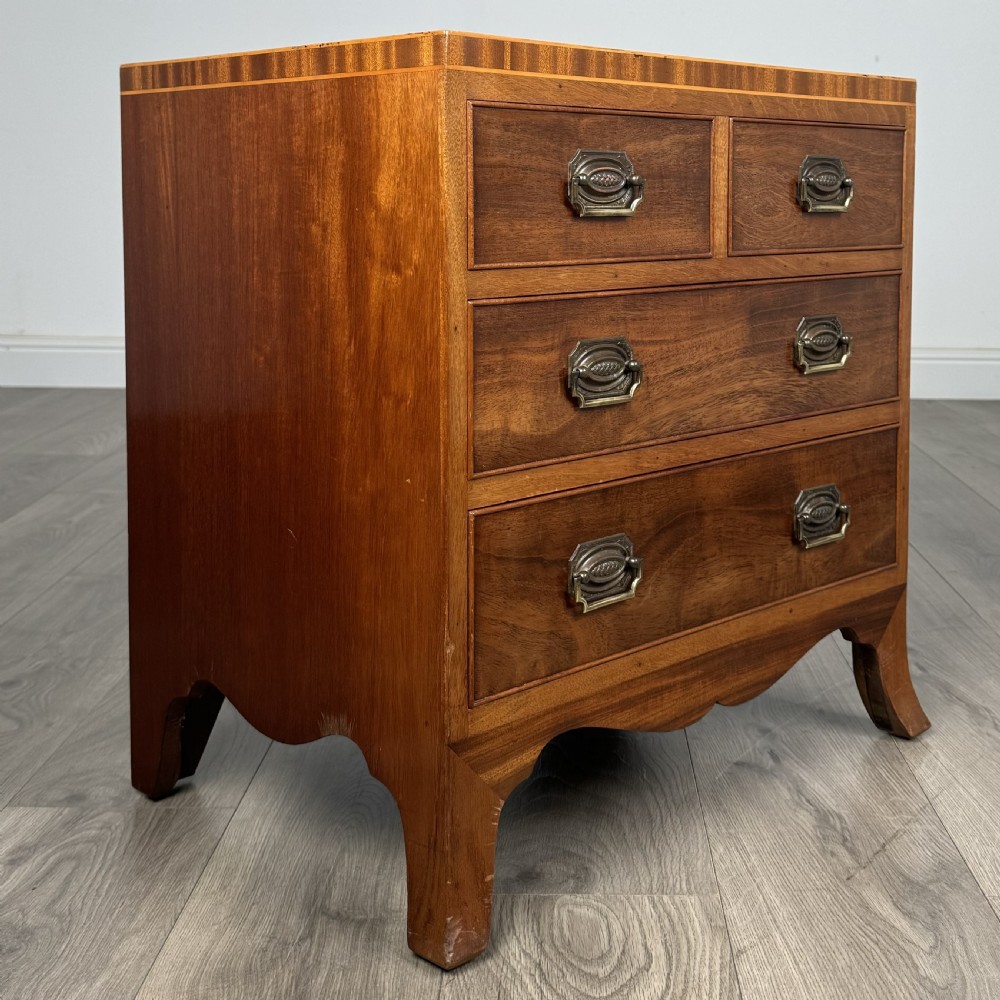 Antique Small 20th Century Chest Of Drawers In Mahogany 
 View VII