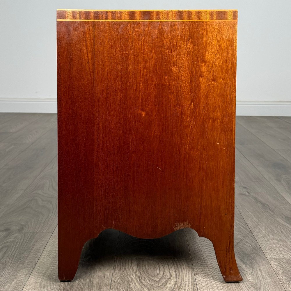 Antique Small 20th Century Chest Of Drawers In Mahogany 
 View VIII