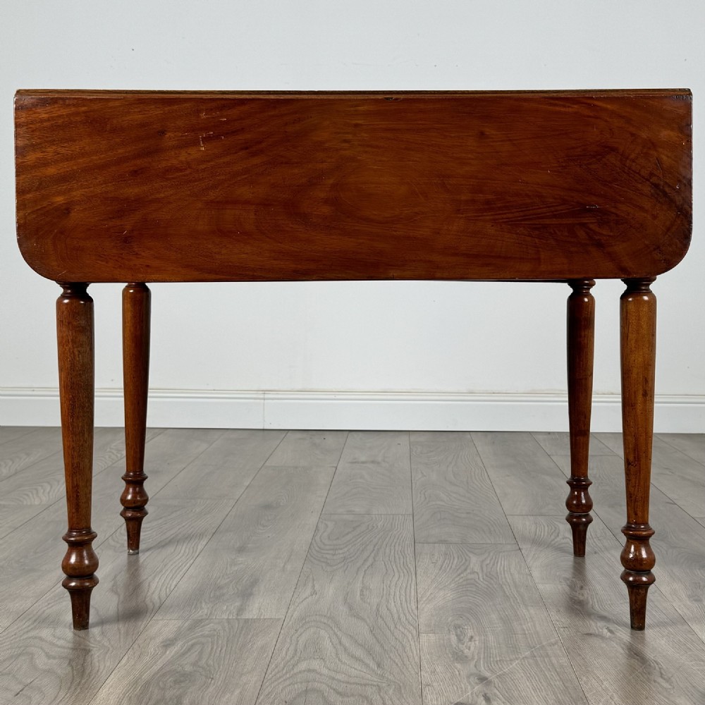 Antique 19th Century Pembroke Table In Mahogany 
 View IV