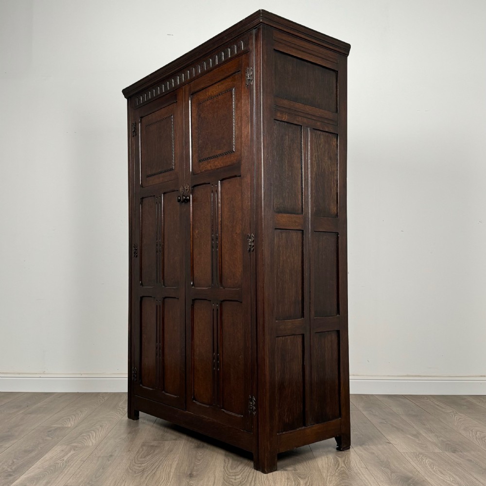  Antique 20th Century Wardrobe In Oak  View IV