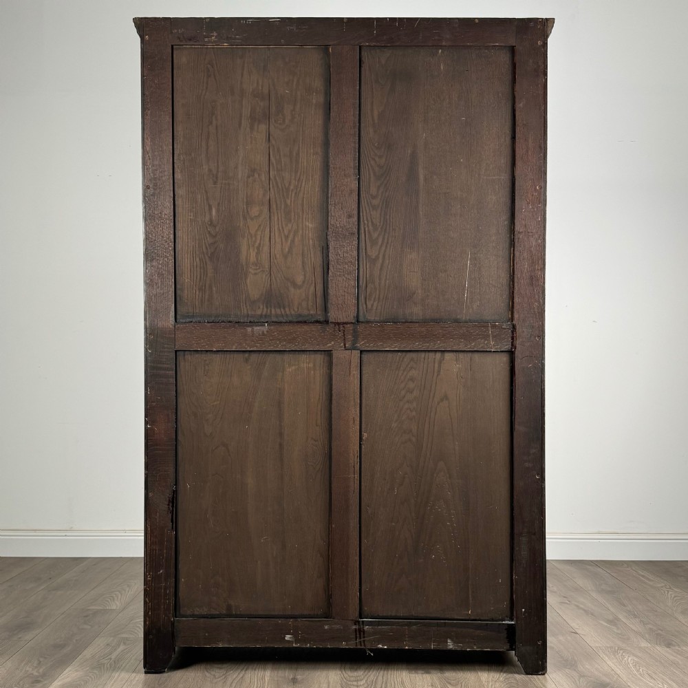  Antique 20th Century Wardrobe In Oak  View VI