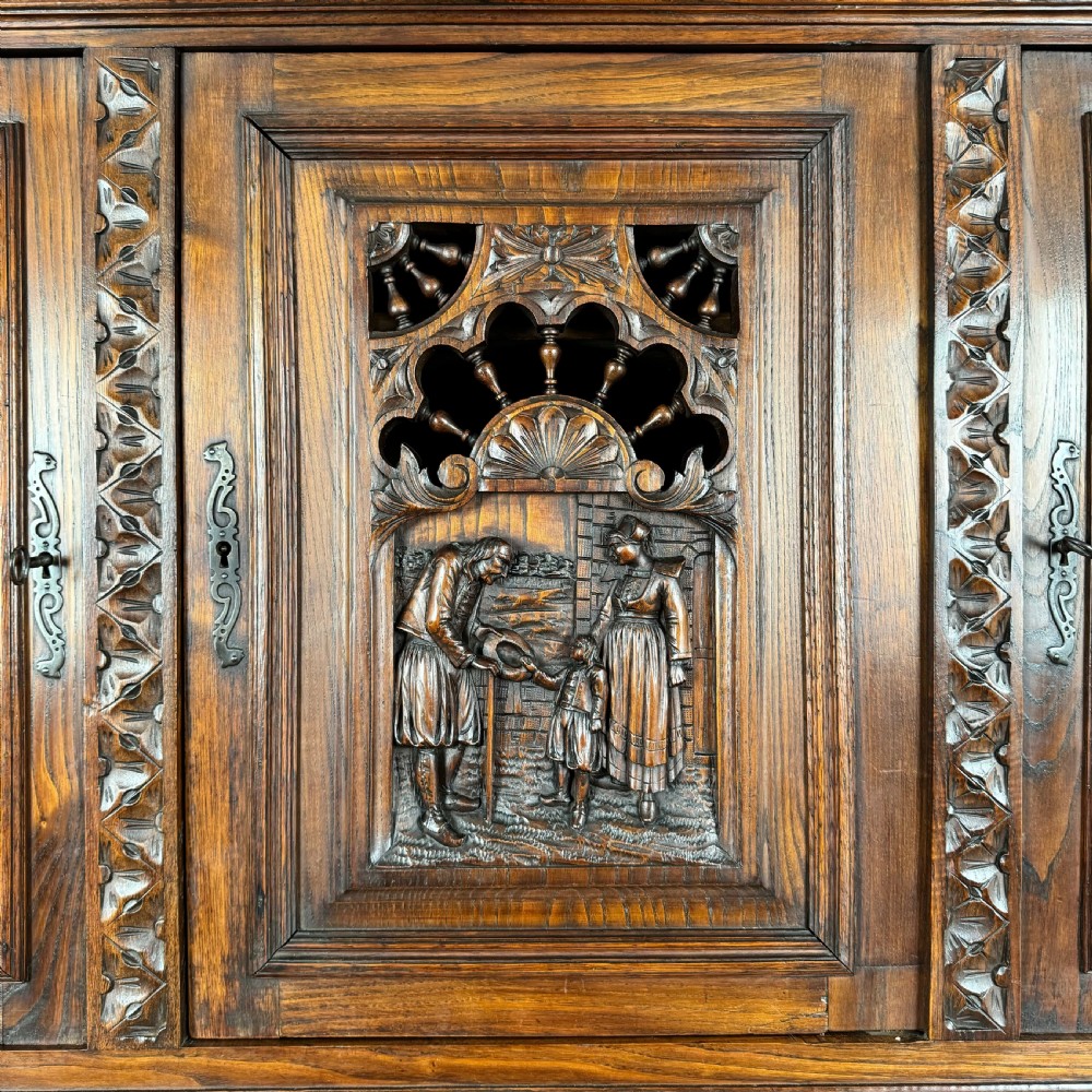 Antique 19th Century French Breton Sideboard In Chestnut 
 View XIV