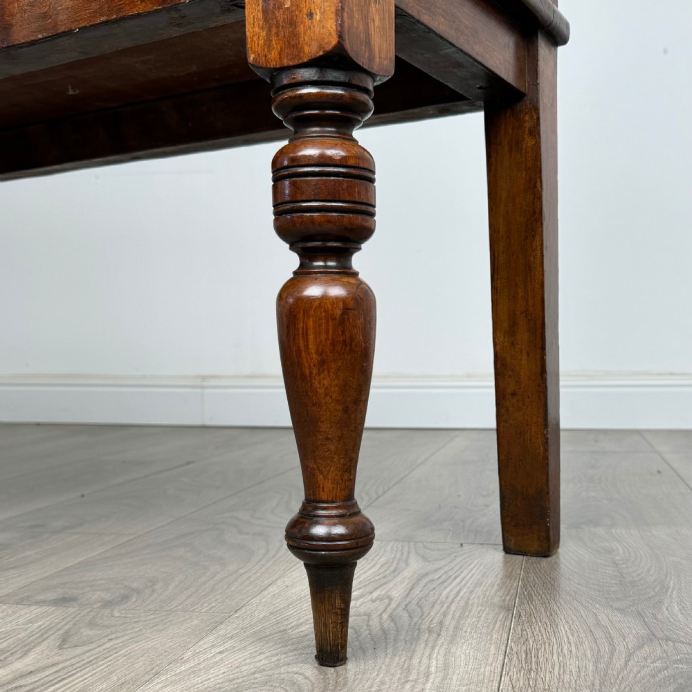  Antique 20th Century Good Quality Hall Bench In Walnut 
 View XIII