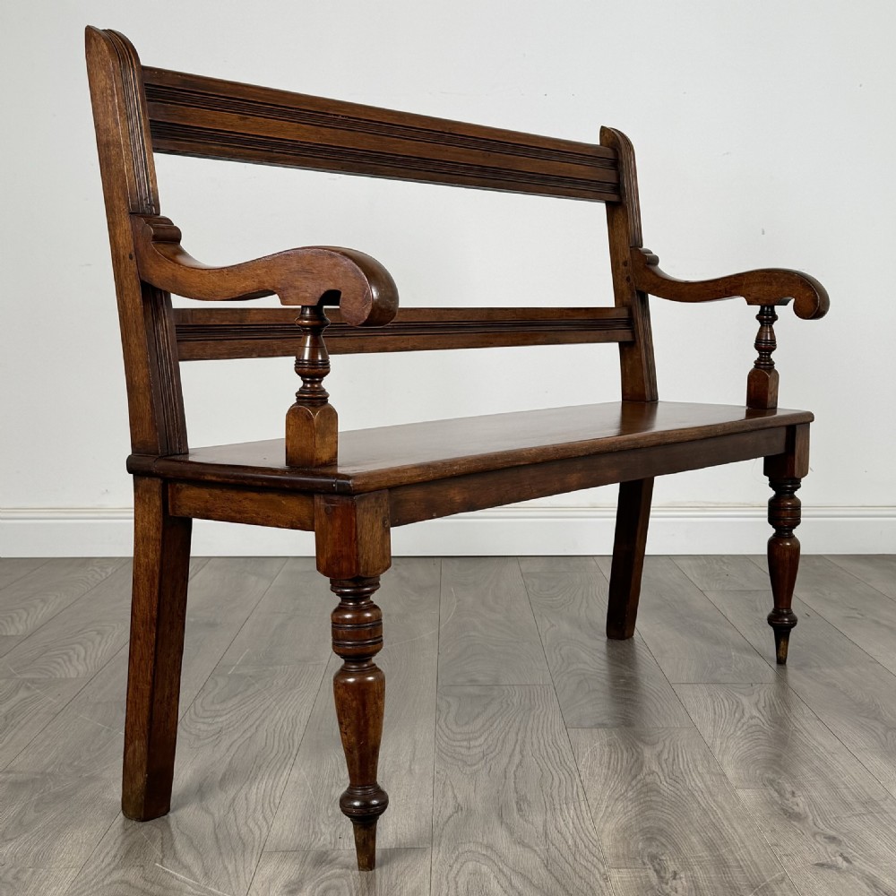  Antique 20th Century Good Quality Hall Bench In Walnut 
 View XX