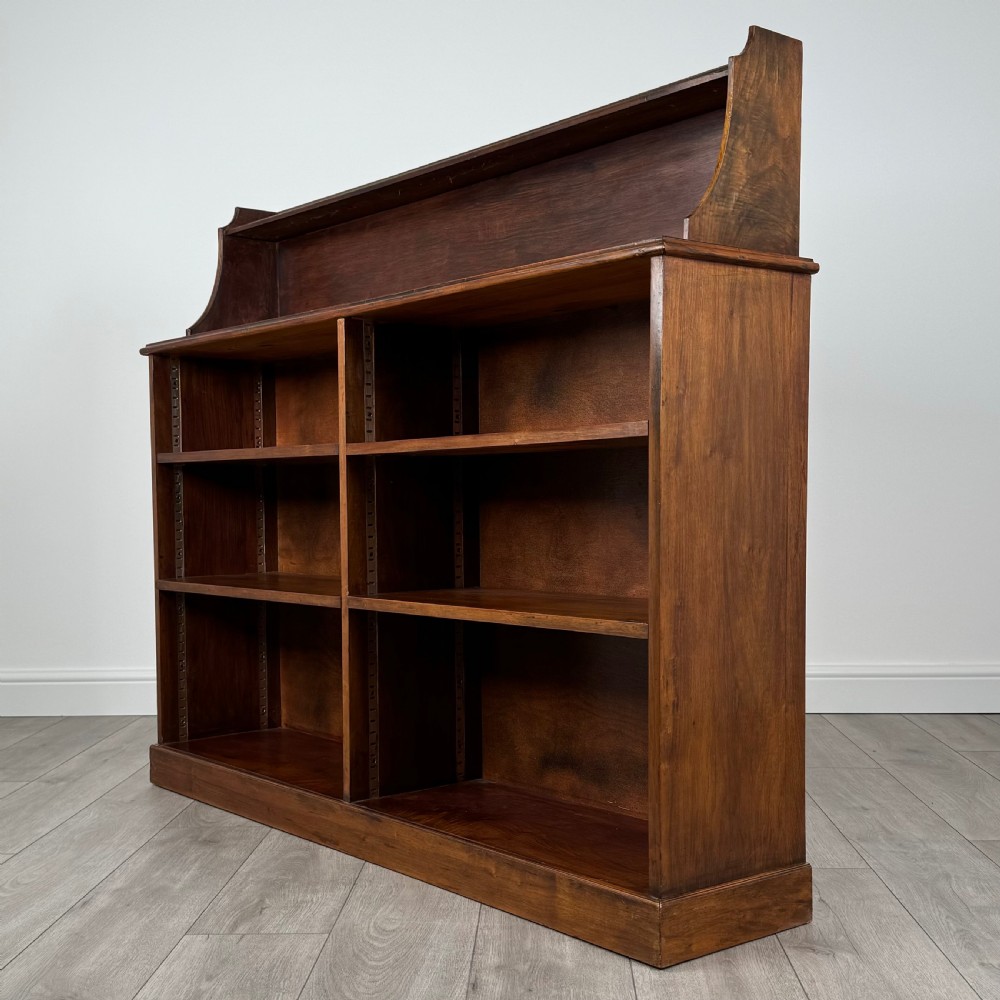 Antique 20th Century Bookcase In Mahogany 
 View II