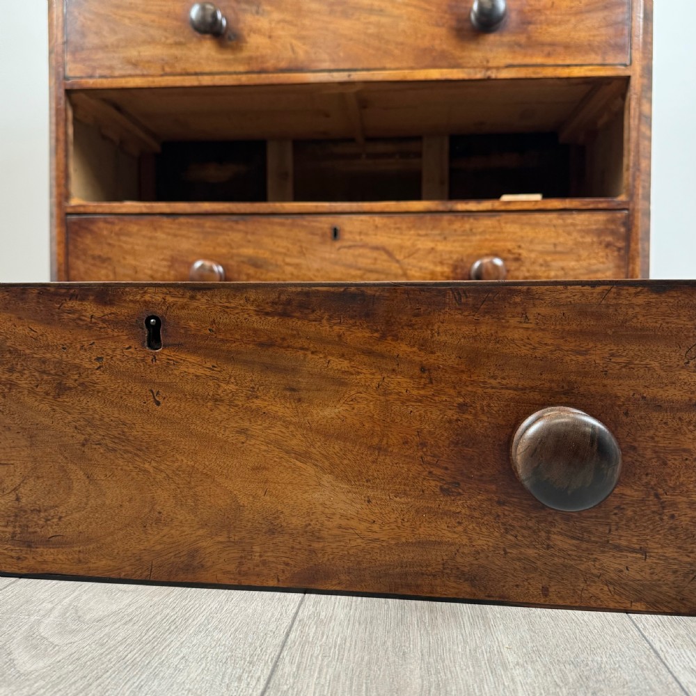 Antique 18th Century Finest Quality Mahogany Chest Of Drawers  View XI