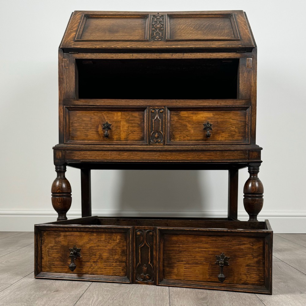 Antique 20th Century Oak Bureau Of Good Quality 
 View XII