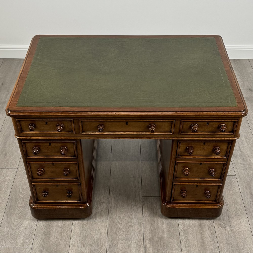 Antique 19th Century Good Quality Pedestal Desk In Mahogany 
 View IX