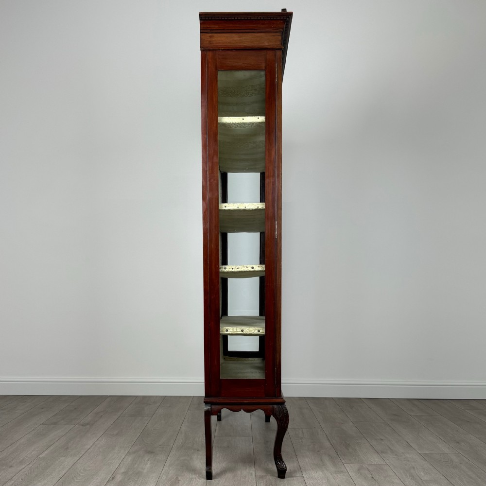 Antique 20th Century Display Cabinet In Mahogany 
 View IX