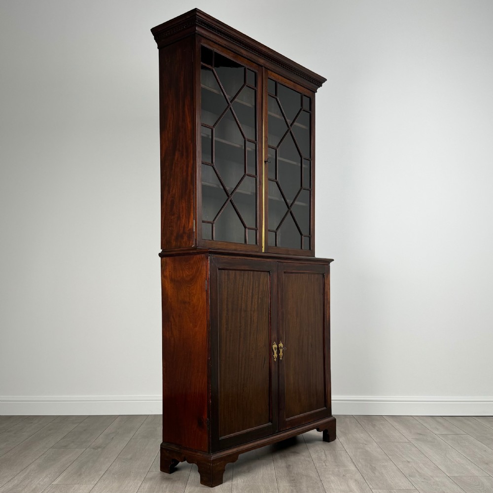 Antique 18th Century Bookcase Of Finest Quality In Mahogany  View VII