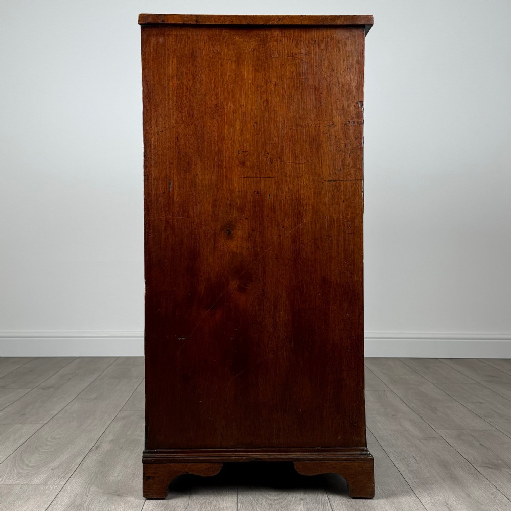 Antique 18th Century Chest Of Drawers In Mahogany  View VII