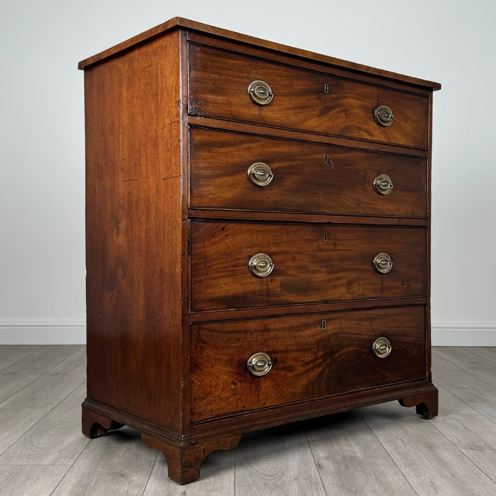 Antique 18th Century Chest Of Drawers In Mahogany  View VIII