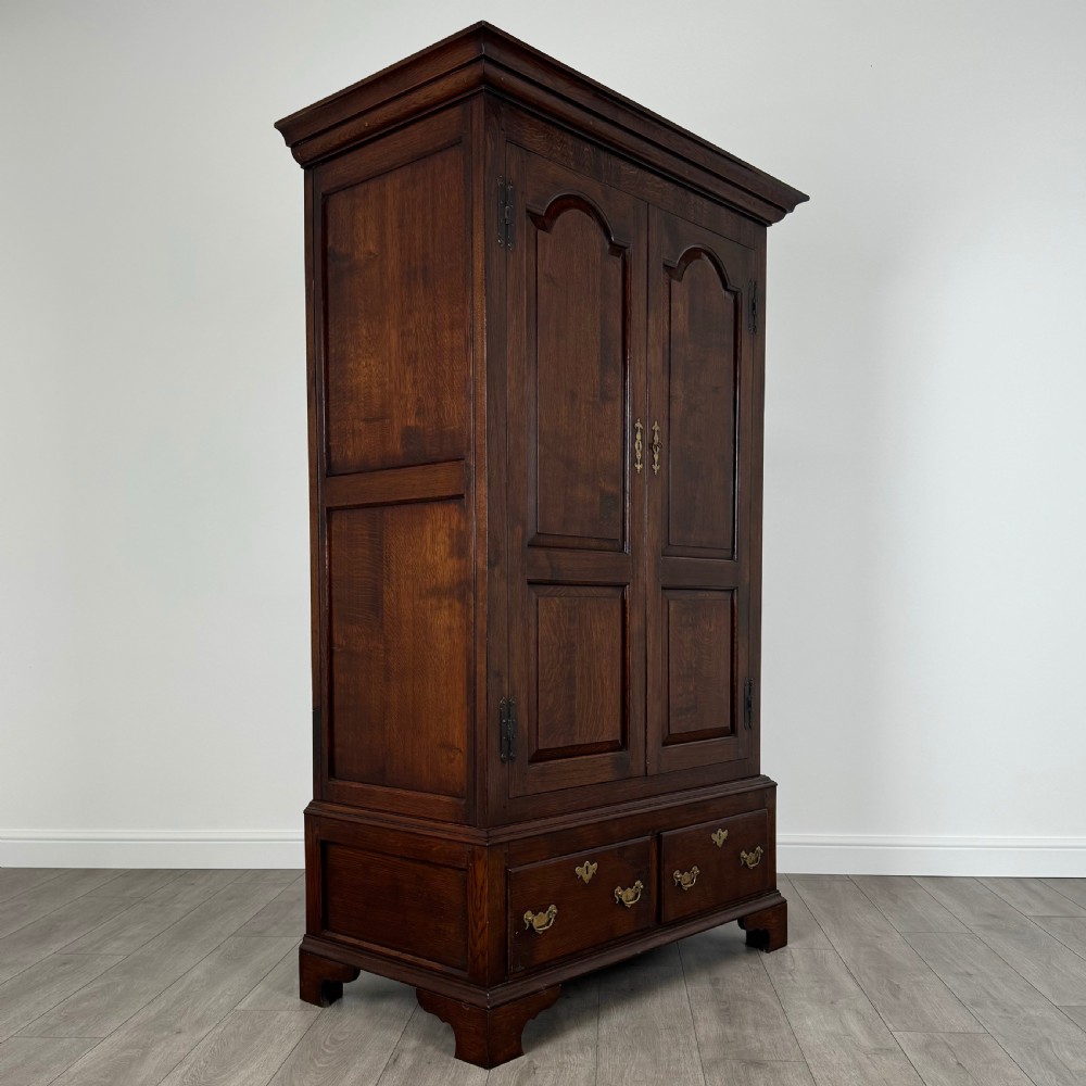  Antique 20th Century Georgian Style Wardrobe In Oak  View IX