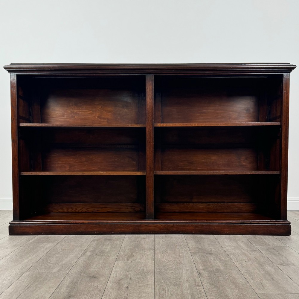 Antique 20th Century Fine Quality Large Open Bookcase In Oak 
