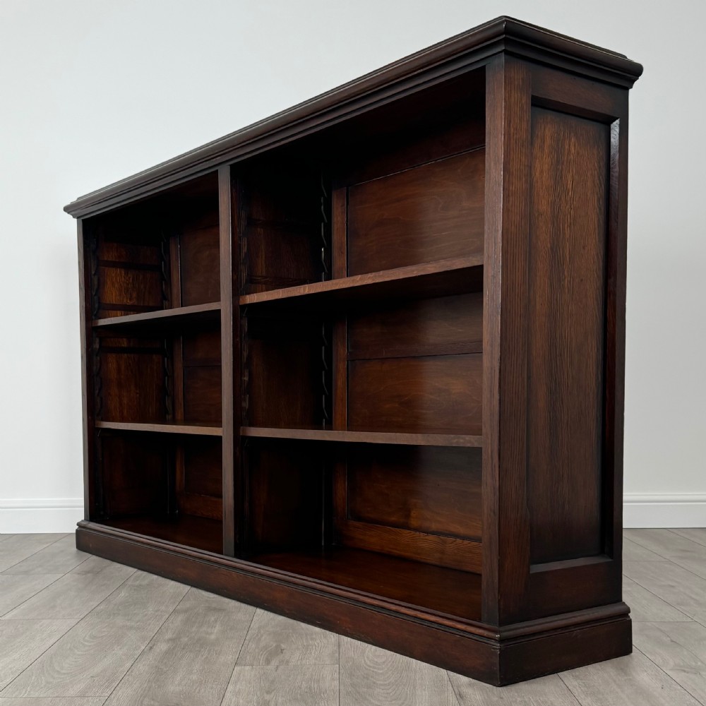 Antique 20th Century Fine Quality Large Open Bookcase In Oak 
 View II