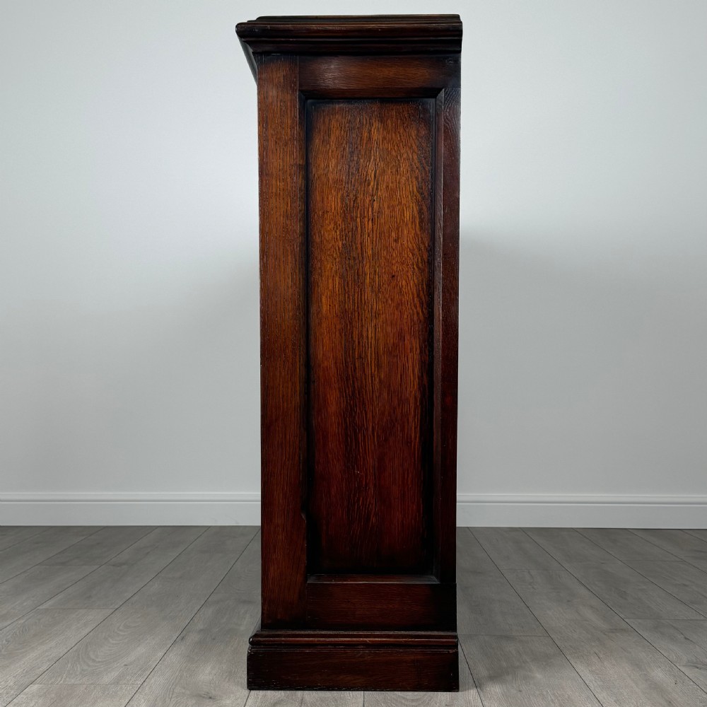 Antique 20th Century Fine Quality Large Open Bookcase In Oak 
 View III