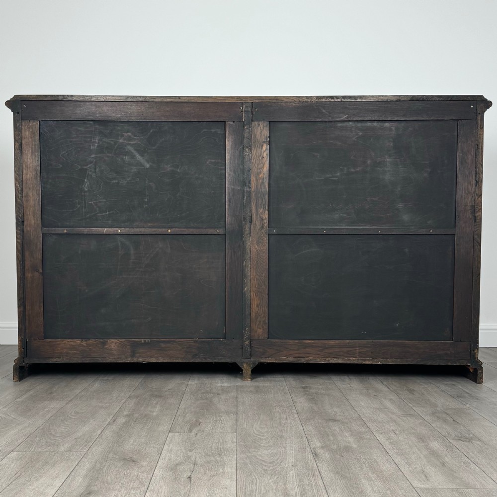 Antique 20th Century Fine Quality Large Open Bookcase In Oak 
 View V