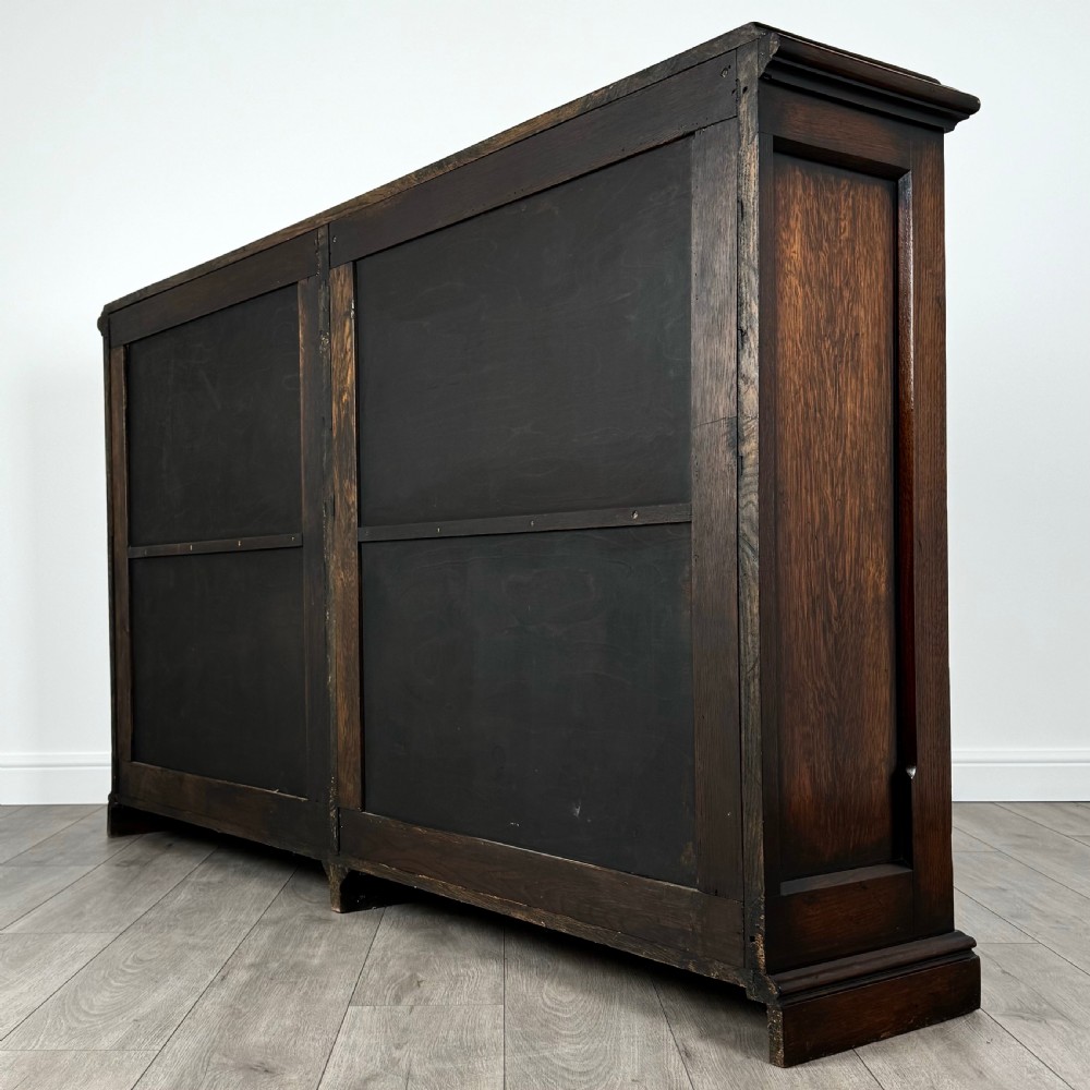Antique 20th Century Fine Quality Large Open Bookcase In Oak 
 View VI