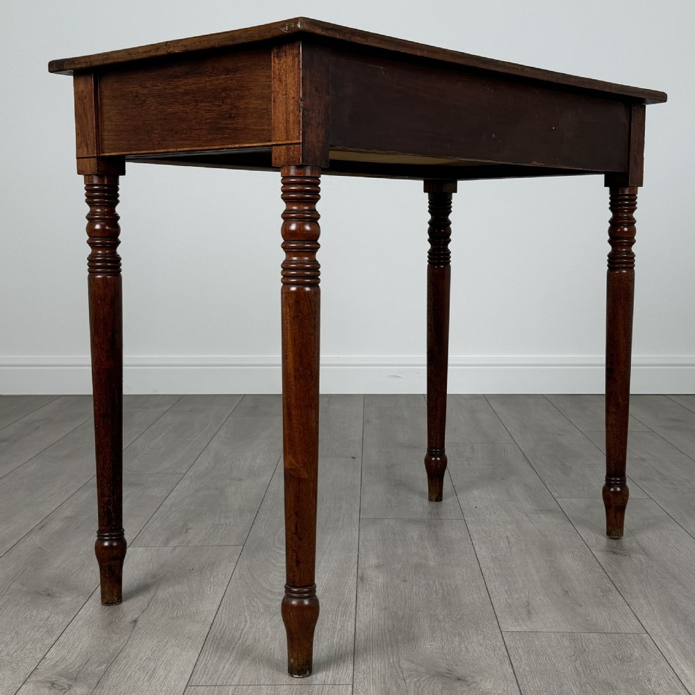 Antique 18th Century Fine Quality Writing Table In Mahogany  View III