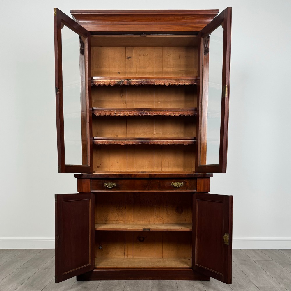 Antique 19th Century Good Quality Bookcase In Mahogany  View II